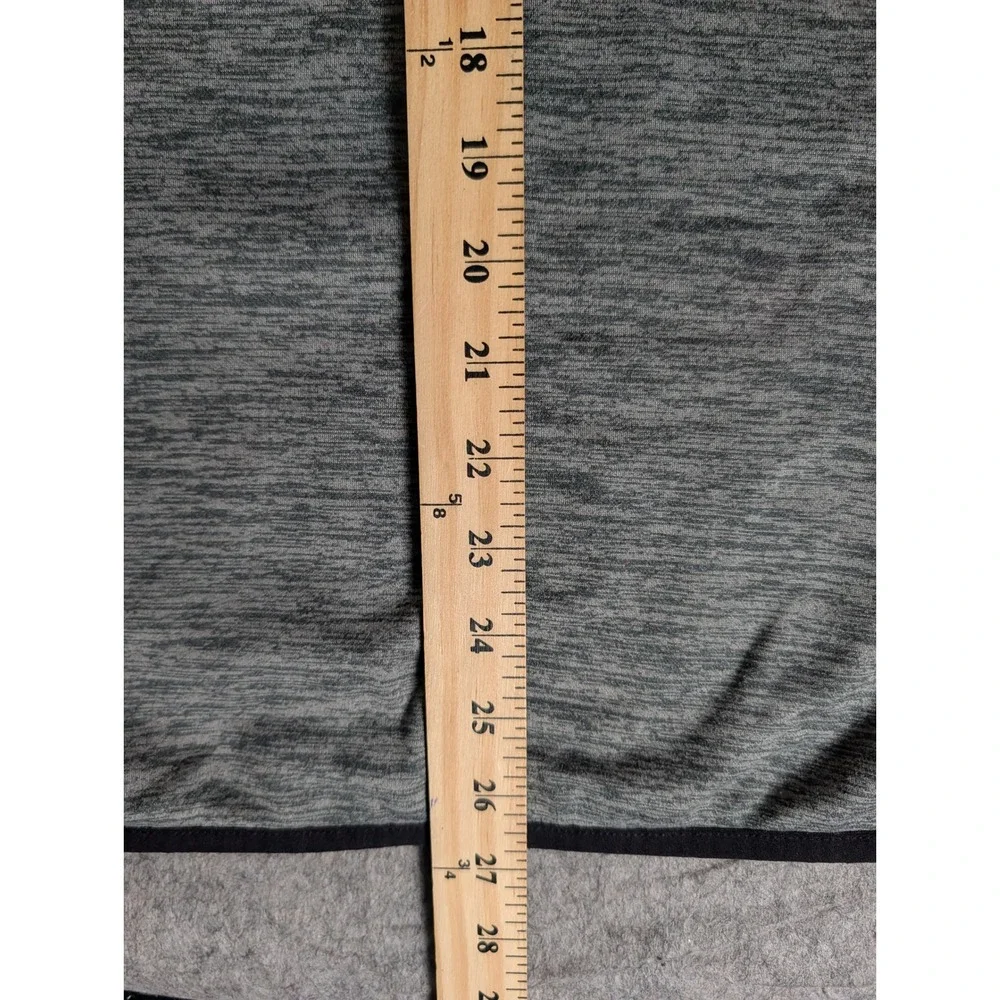 The North Face Mens Gray Heathered Quarter Zip Fleece Pullover Chest Pocket L